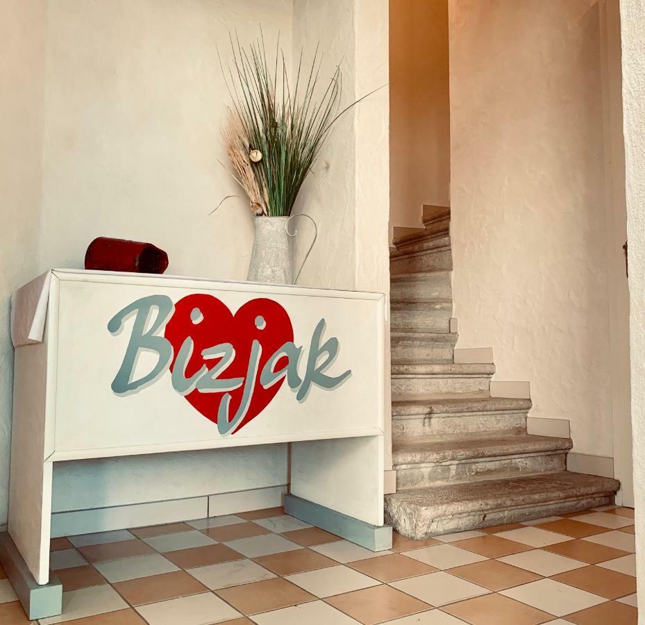 ホテルBizjak L'Agriturismo トリエステ エクステリア 写真