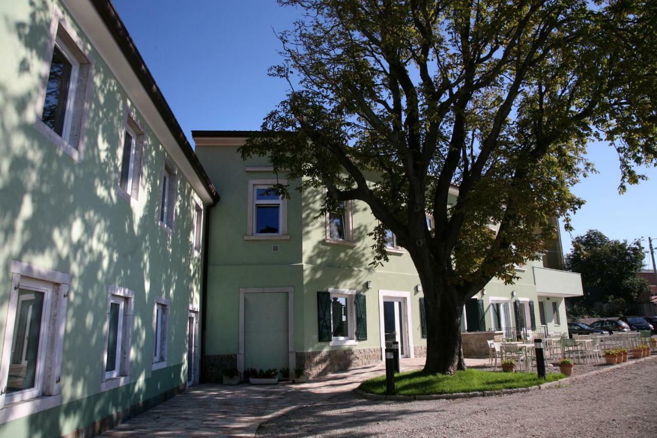 ホテルBizjak L'Agriturismo トリエステ エクステリア 写真